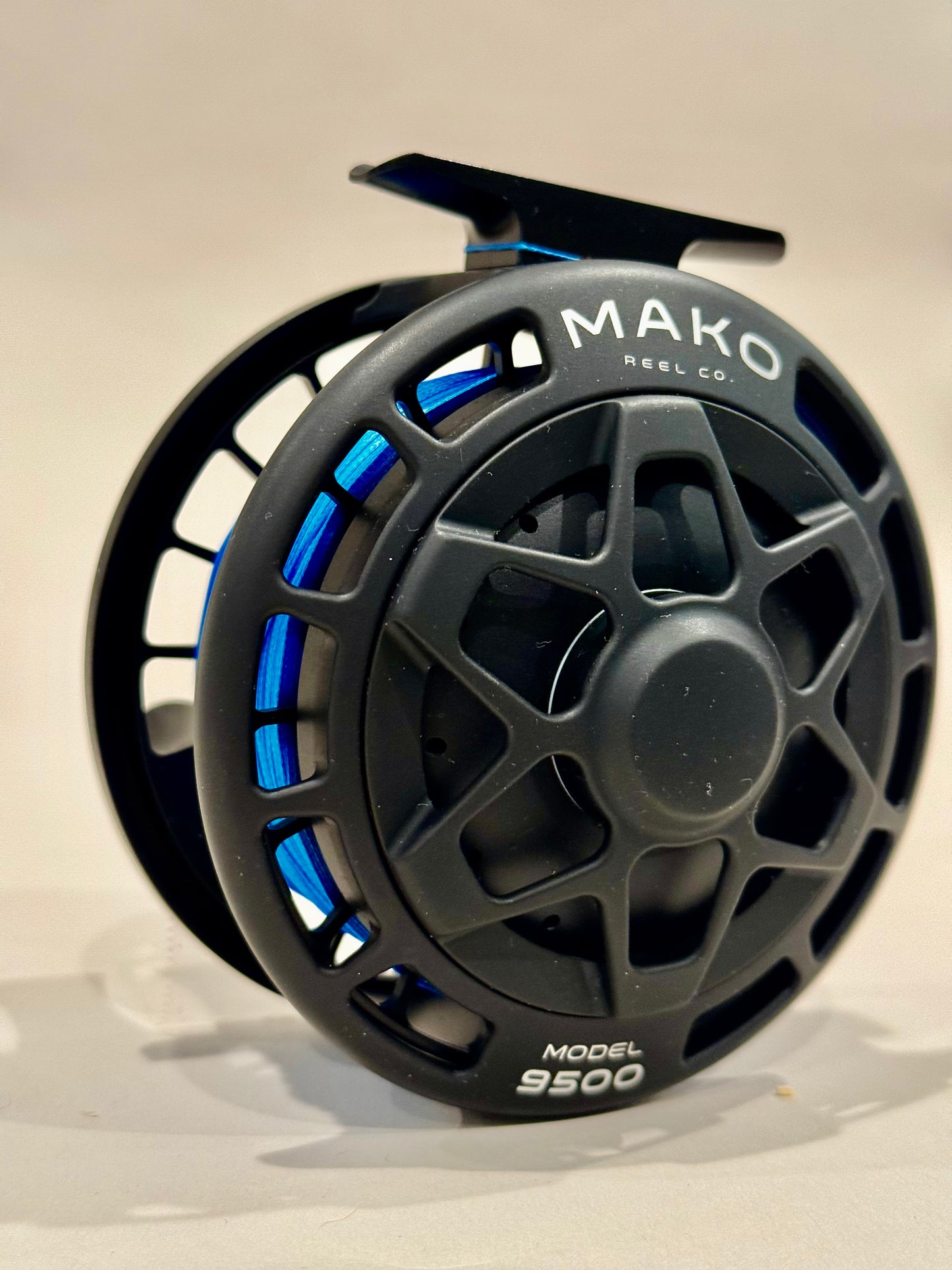 Mako 9500 6/7/8/9 Matte Black