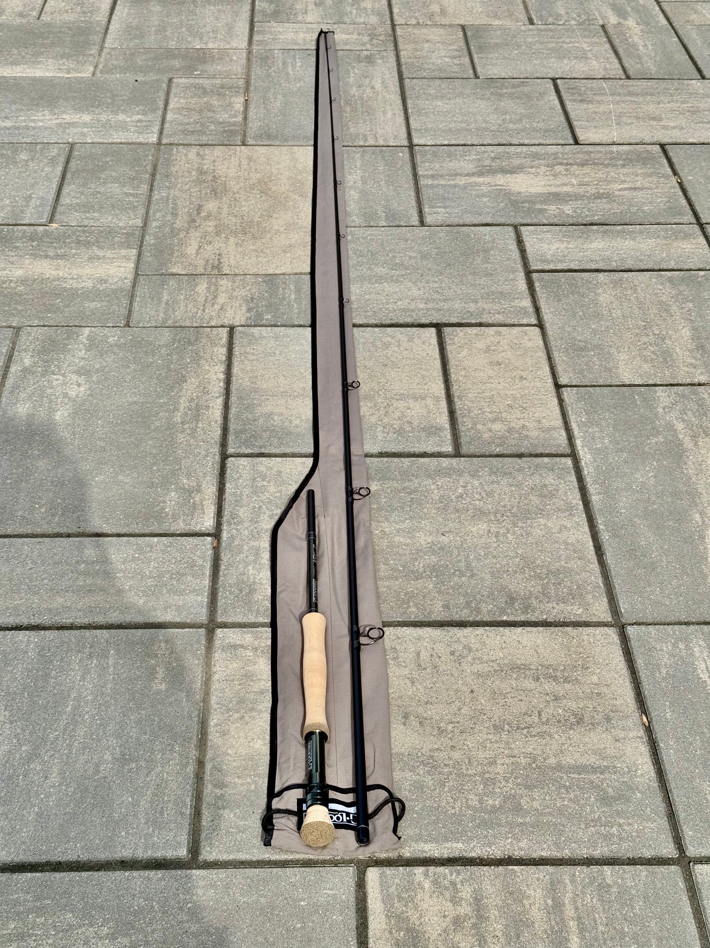 Gloomis NRX+ T2S 11810-2 11wt 8'10" 2pc