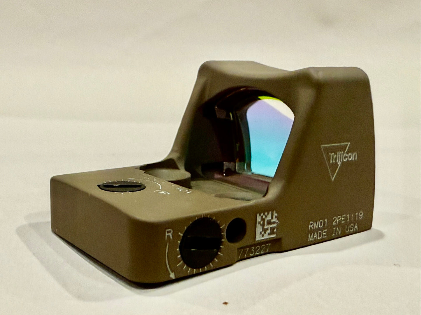 Trijicon RMR Type 2 Red Dot Sight 3.25 MOA Red Dot FDE RM01-C-700624