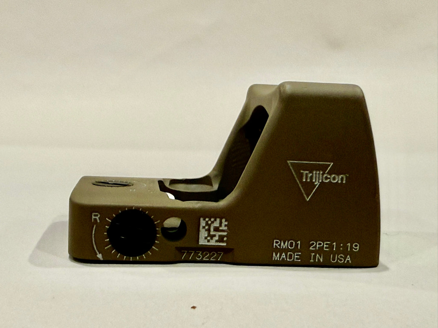 Trijicon RMR Type 2 Red Dot Sight 3.25 MOA Red Dot FDE RM01-C-700624