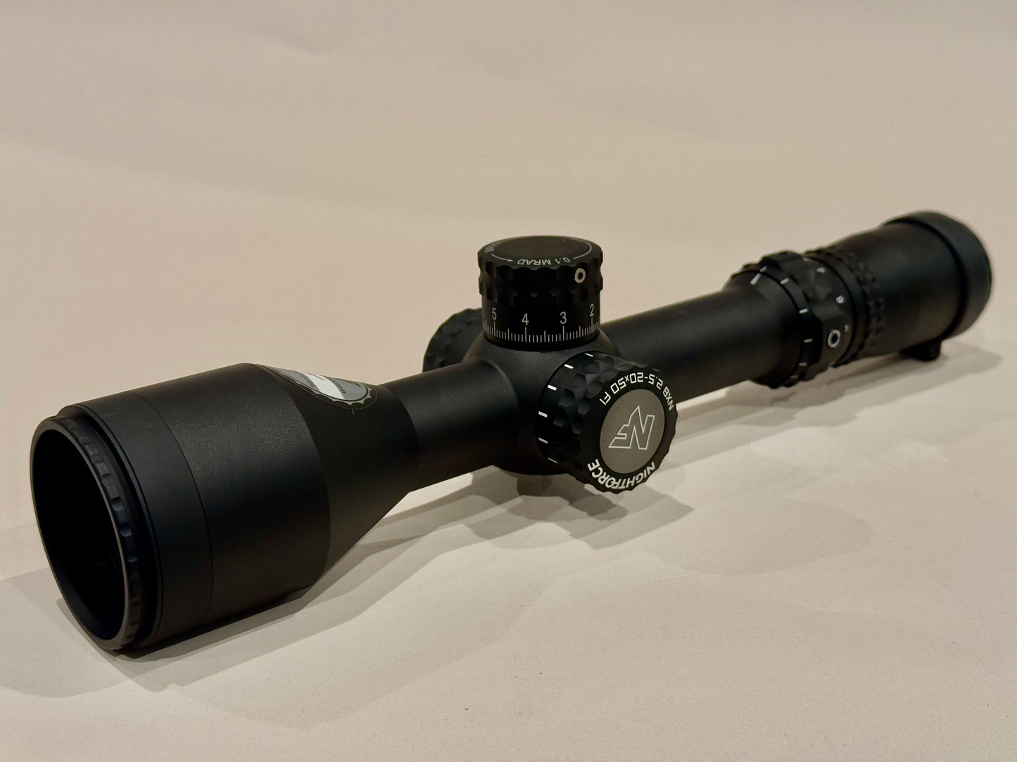 Nightforce NX8 2.5-20 MIL-XT Black Zerostop CW DIGILLUM .1 MIL-RAD AA68378B