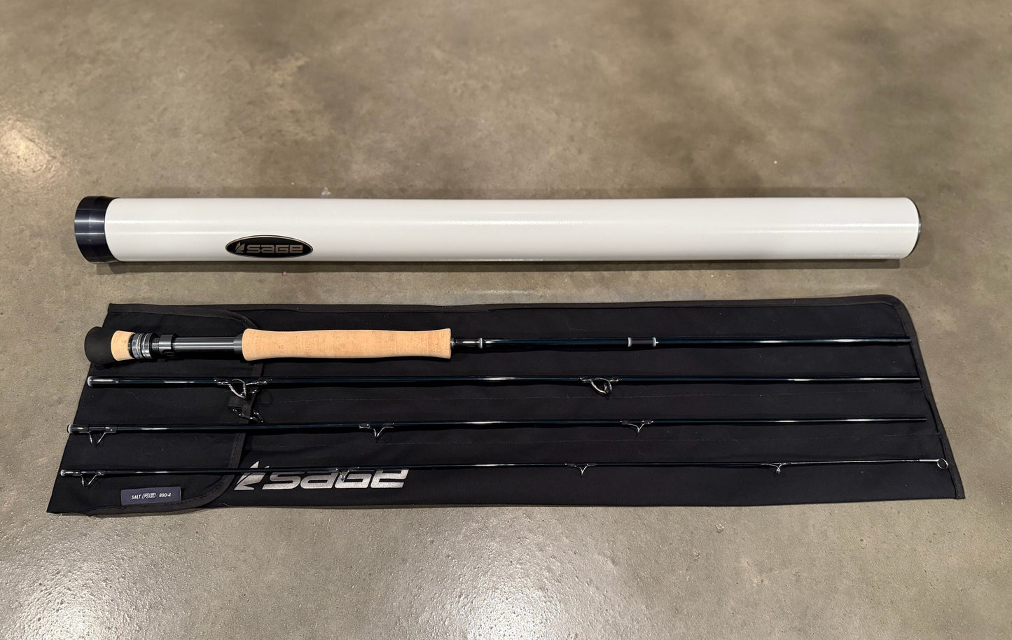 Sage R8 Salt 890-4 8wt 9' 4pc
