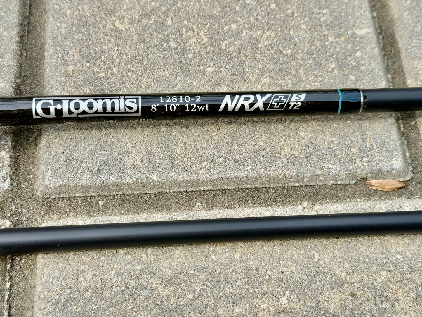 Gloomis NRX+ T2S 12810-2 12wt 8'10" 2pc