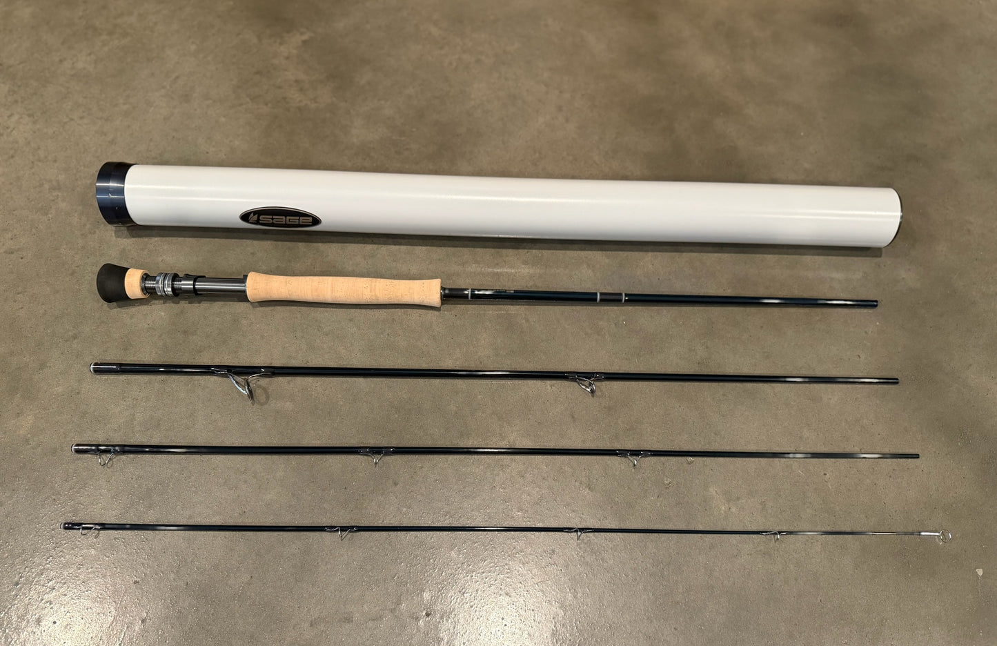 Sage R8 Salt 1090-4 10wt 9' 4pc