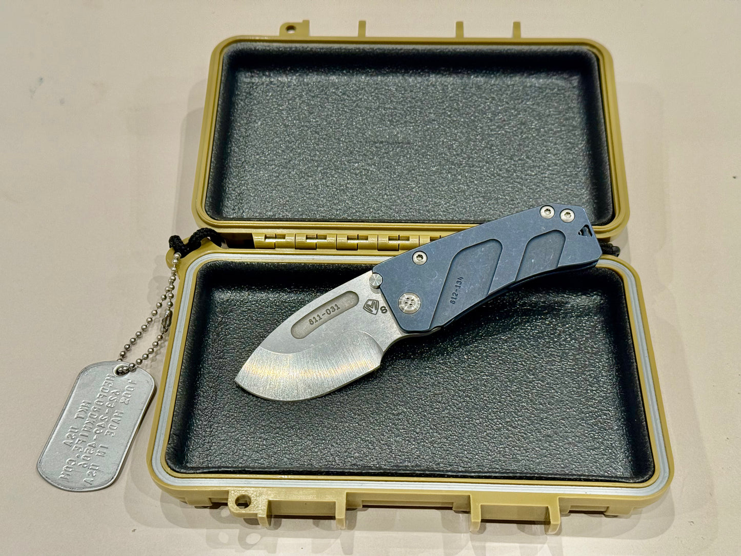 Medford Der Hund Tumbled Drop Point S35VN